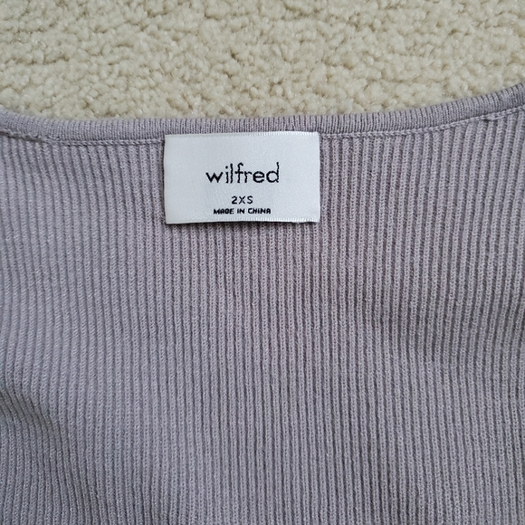**SOLD** NWT Aritzia Wilfred Tuscany sweater - Picture 10 of 10